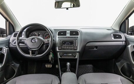 Volkswagen Polo VI (EU Market), 2016 год, 1 078 000 рублей, 13 фотография