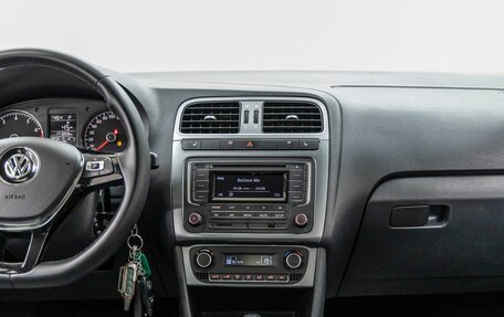 Volkswagen Polo VI (EU Market), 2016 год, 1 078 000 рублей, 18 фотография