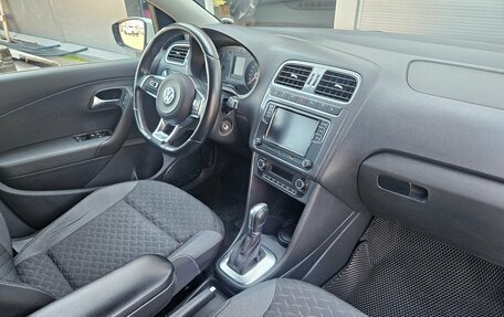 Volkswagen Polo VI (EU Market), 2018 год, 1 250 000 рублей, 8 фотография