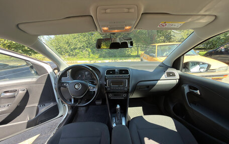 Volkswagen Polo VI (EU Market), 2017 год, 1 230 000 рублей, 28 фотография