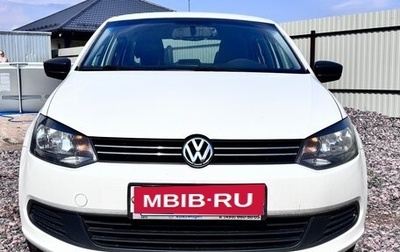 Volkswagen Polo VI (EU Market), 2011 год, 800 000 рублей, 1 фотография