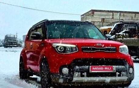 KIA Soul II рестайлинг, 2017 год, 1 750 000 рублей, 2 фотография