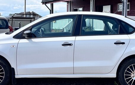 Volkswagen Polo VI (EU Market), 2011 год, 800 000 рублей, 4 фотография