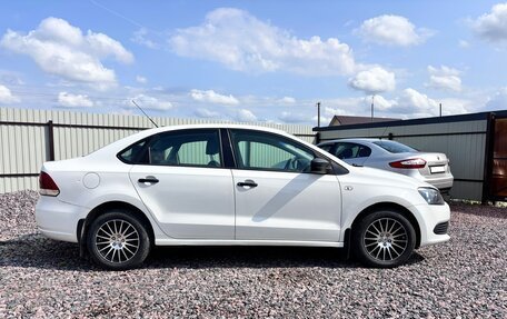 Volkswagen Polo VI (EU Market), 2011 год, 800 000 рублей, 3 фотография