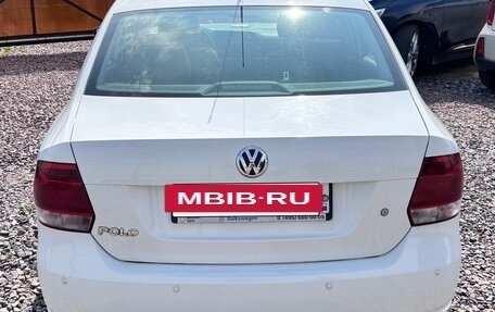Volkswagen Polo VI (EU Market), 2011 год, 800 000 рублей, 2 фотография