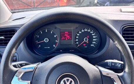 Volkswagen Polo VI (EU Market), 2011 год, 800 000 рублей, 13 фотография
