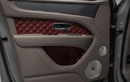 Bentley Bentayga I, 2022 год, 48 760 000 рублей, 27 фотография