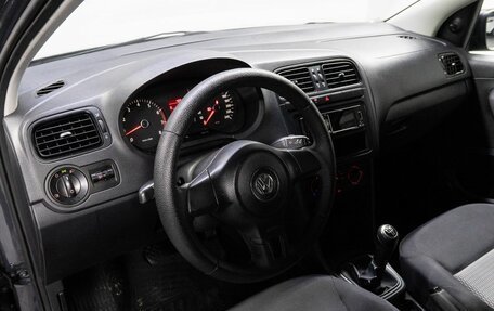 Volkswagen Polo VI (EU Market), 2010 год, 599 000 рублей, 10 фотография