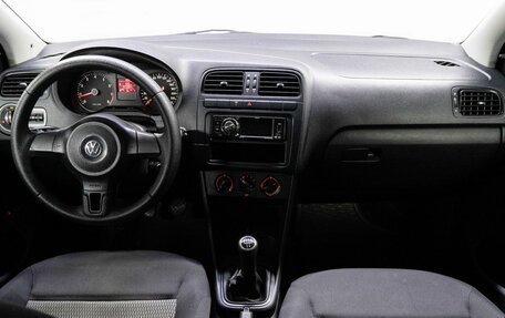 Volkswagen Polo VI (EU Market), 2010 год, 599 000 рублей, 17 фотография