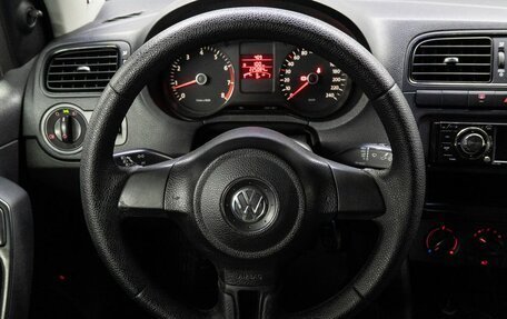 Volkswagen Polo VI (EU Market), 2010 год, 599 000 рублей, 18 фотография