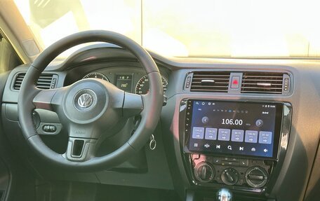 Volkswagen Jetta VI, 2013 год, 1 085 000 рублей, 11 фотография