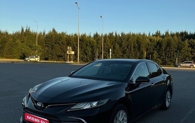Toyota Camry, 2022 год, 3 100 000 рублей, 1 фотография
