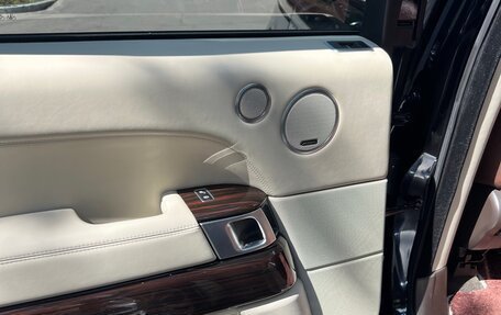 Land Rover Range Rover IV рестайлинг, 2014 год, 3 950 000 рублей, 8 фотография