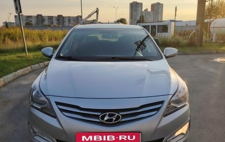 Hyundai Solaris II рестайлинг, 2016 год, 800 000 рублей, 2 фотография