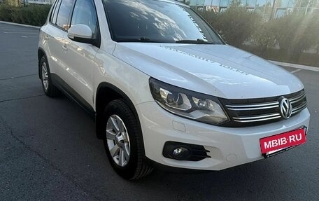 Volkswagen Tiguan I, 2013 год, 1 400 000 рублей, 2 фотография