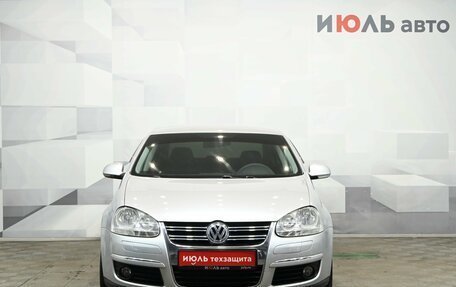 Volkswagen Jetta VI, 2010 год, 850 000 рублей, 2 фотография