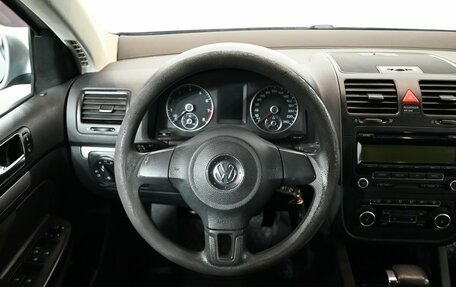 Volkswagen Jetta VI, 2010 год, 850 000 рублей, 12 фотография