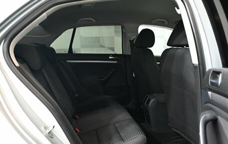 Volkswagen Jetta VI, 2010 год, 850 000 рублей, 17 фотография