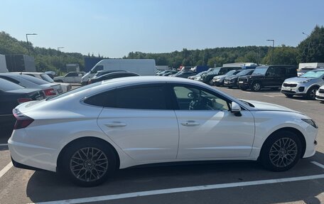 Hyundai Sonata VIII, 2021 год, 2 350 000 рублей, 4 фотография