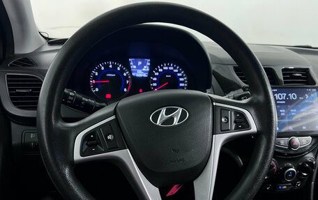 Hyundai Solaris II рестайлинг, 2011 год, 897 000 рублей, 10 фотография