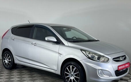 Hyundai Solaris II рестайлинг, 2011 год, 897 000 рублей, 3 фотография
