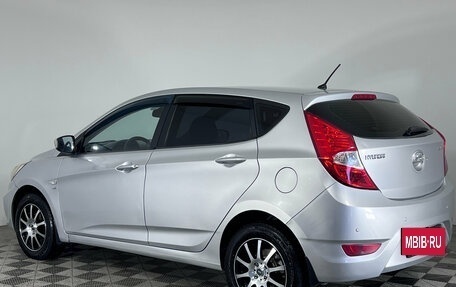 Hyundai Solaris II рестайлинг, 2011 год, 897 000 рублей, 8 фотография