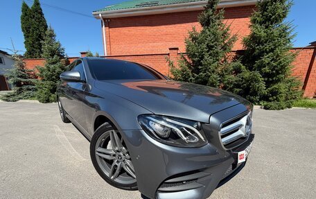 Mercedes-Benz E-Класс, 2018 год, 2 850 000 рублей, 3 фотография