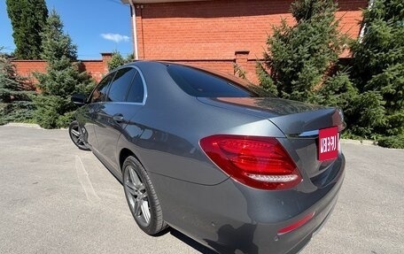 Mercedes-Benz E-Класс, 2018 год, 2 850 000 рублей, 10 фотография