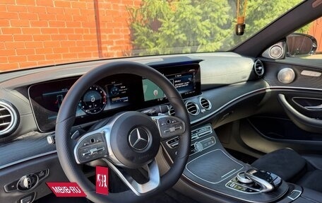 Mercedes-Benz E-Класс, 2018 год, 2 850 000 рублей, 24 фотография