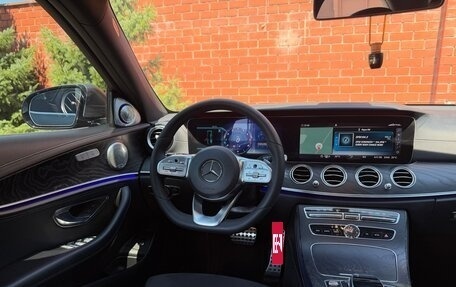 Mercedes-Benz E-Класс, 2018 год, 2 850 000 рублей, 34 фотография
