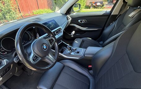 BMW 3 серия, 2019 год, 3 300 000 рублей, 9 фотография