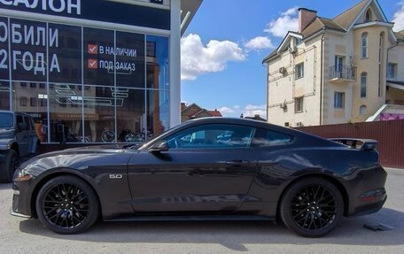 Ford Mustang VI рестайлинг, 2022 год, 7 700 000 рублей, 3 фотография