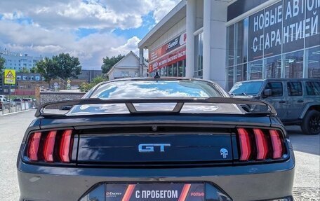 Ford Mustang VI рестайлинг, 2022 год, 7 700 000 рублей, 2 фотография