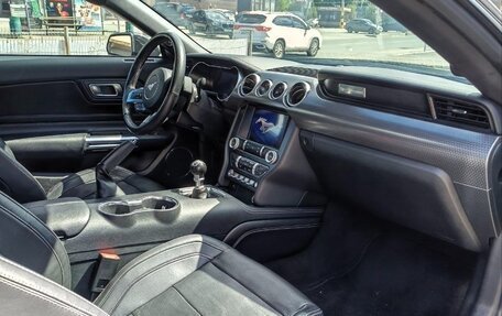 Ford Mustang VI рестайлинг, 2022 год, 7 700 000 рублей, 13 фотография