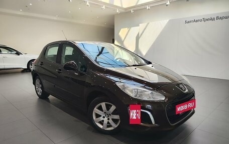 Peugeot 308 II, 2011 год, 598 000 рублей, 3 фотография