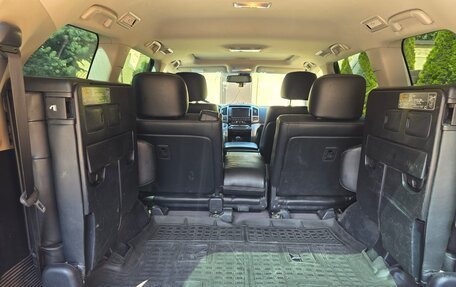 Toyota Land Cruiser 200, 2014 год, 3 800 000 рублей, 10 фотография