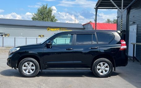 Toyota Land Cruiser Prado 150 рестайлинг 2, 2015 год, 3 250 000 рублей, 5 фотография