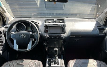 Toyota Land Cruiser Prado 150 рестайлинг 2, 2015 год, 3 250 000 рублей, 14 фотография
