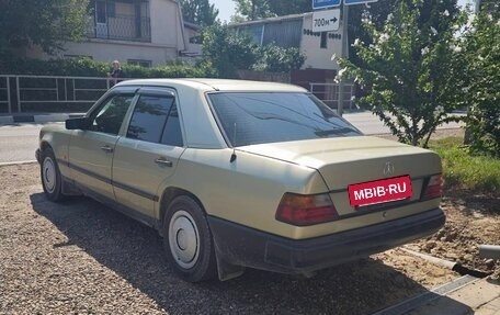 Mercedes-Benz W124, 1992 год, 400 000 рублей, 6 фотография