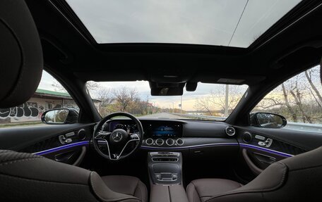 Mercedes-Benz E-Класс, 2022 год, 5 900 000 рублей, 14 фотография