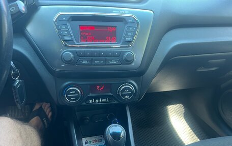 KIA Rio III рестайлинг, 2012 год, 860 000 рублей, 10 фотография
