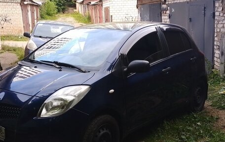 Toyota Yaris III рестайлинг, 2008 год, 450 000 рублей, 8 фотография