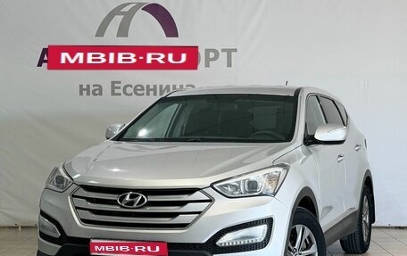 Hyundai Santa Fe III рестайлинг, 2013 год, 1 700 000 рублей, 1 фотография