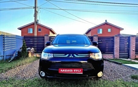 Mitsubishi Outlander III рестайлинг 3, 2012 год, 1 200 000 рублей, 1 фотография