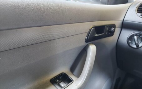 Volkswagen Caddy III рестайлинг, 2008 год, 750 000 рублей, 8 фотография