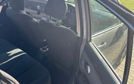 Nissan Tiida, 2012 год, 900 000 рублей, 8 фотография