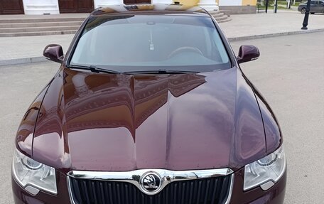 Skoda Superb III рестайлинг, 2011 год, 1 180 000 рублей, 14 фотография