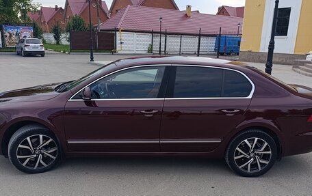 Skoda Superb III рестайлинг, 2011 год, 1 180 000 рублей, 11 фотография