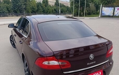 Skoda Superb III рестайлинг, 2011 год, 1 180 000 рублей, 12 фотография