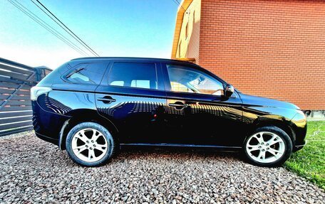 Mitsubishi Outlander III рестайлинг 3, 2012 год, 1 200 000 рублей, 2 фотография